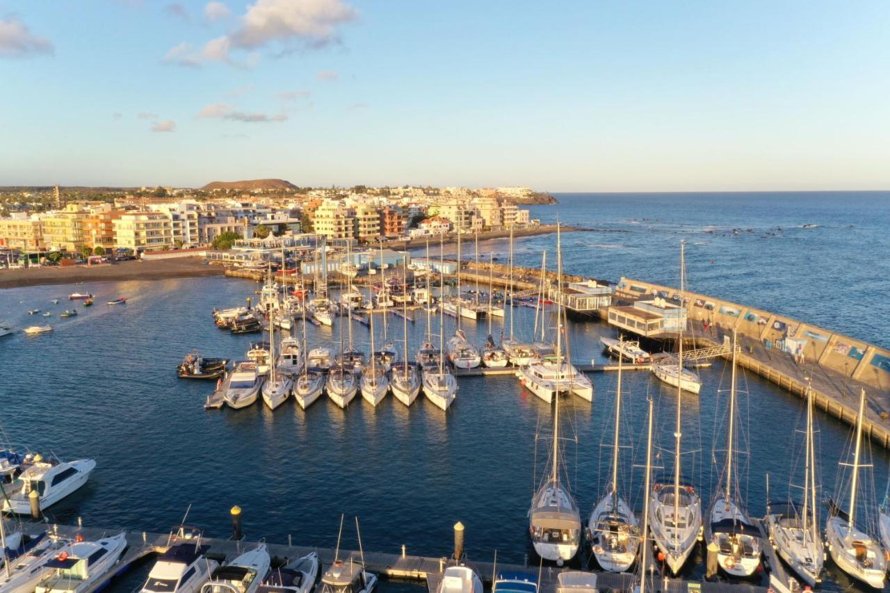 Sunny-Harbour Lägenhet Arona  Exteriör bild